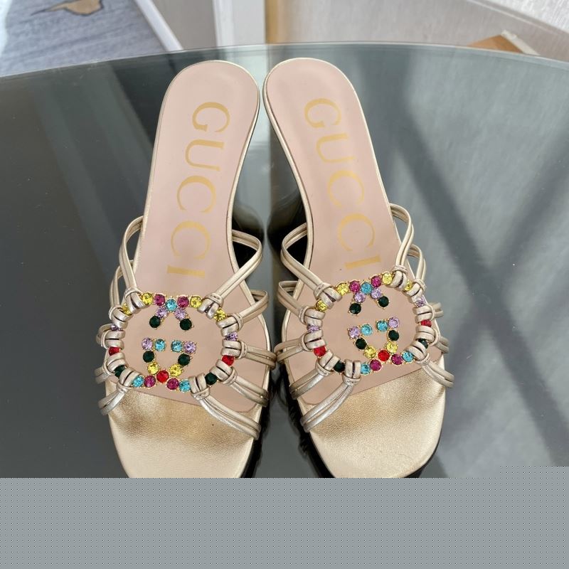 G*u*i slippers